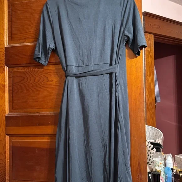 NWT QUINCE tencel maternity &nursing wrap dress. Dark Olive - multiple sizes - Picture 7 of 8
